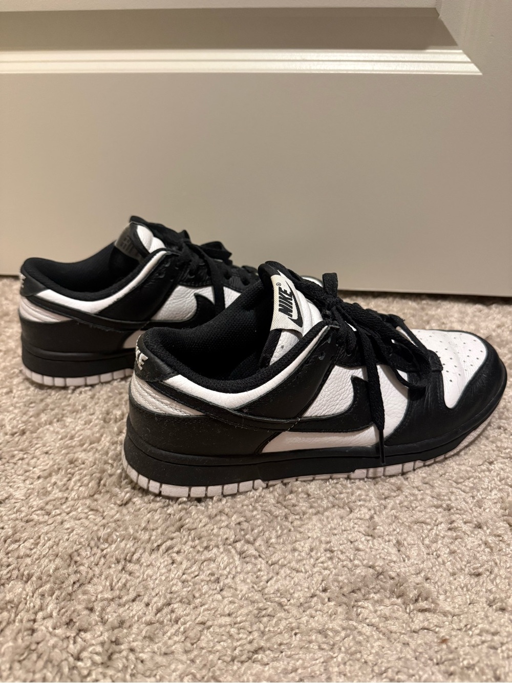 Nike Black and White Low-Top Sneakers - Picture 3 of 5